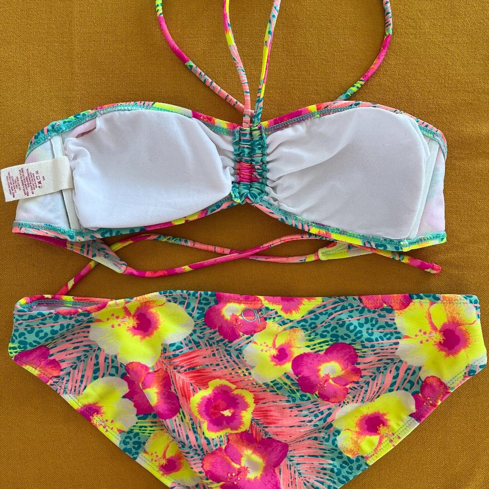 Darling Bright colored 2 piece swim suit!! - Picture 2 of 4